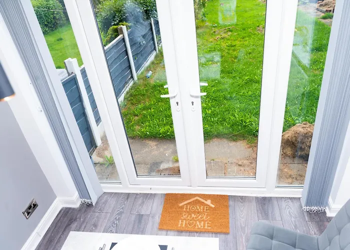 3 Bedroom House Manchester Free Wifi And Parking